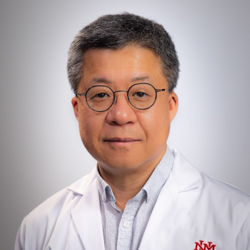 Peter Shin，医学博士，硕士，MBA